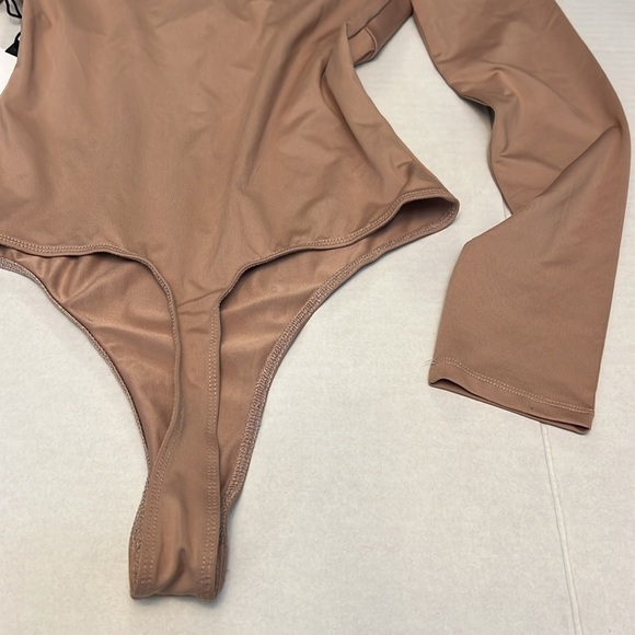 ASTR THE LABEL VENTURA BODYSUIT PINK NUDE SMALL NEW WITH TAGS - Picture 10 of 16